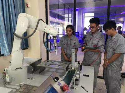 津门家政服务行业迎来发展春天 工资增长与落户倾斜成新动力